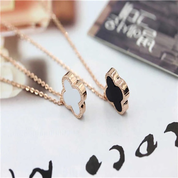 NEW Luxuriously Flower Four Leaf Clover Lucky Charm Necklace - Picture 6 of 14